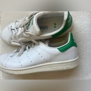 Adidas Originals Stan Smith White Green Kids Sneakers FITS WOMANS SIZE 8!!!